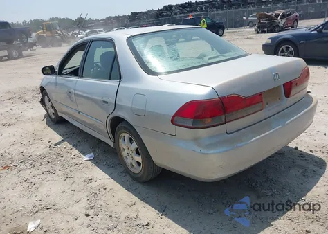 2001 Honda Accord 2.3 Ex из США, поврежденный, VIN 1HGCG56681A090075